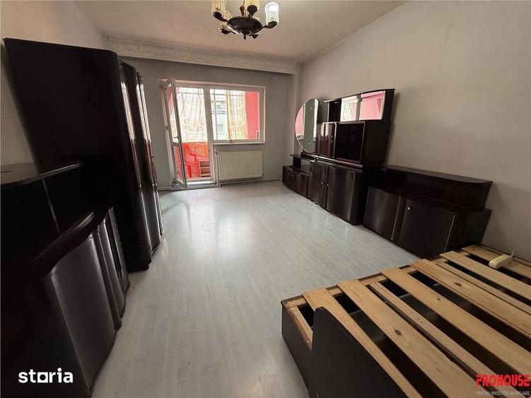 Apartament cu 2 camere decomandat în Energiei