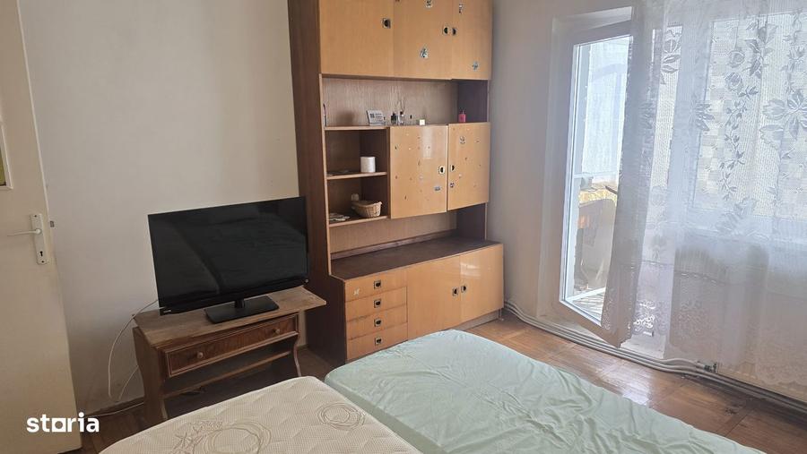 Apartament cu 2 camere decomandat în Zamfirescu