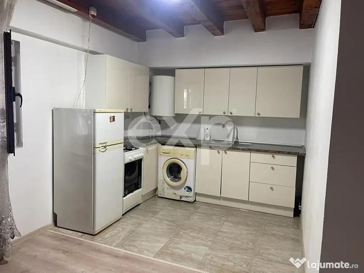 Apartament cu 2 camere decomandat în Prundu