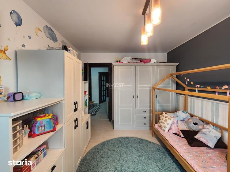 Casă cu 4 camere cu Teren 300 Mp în Valea Adâncă