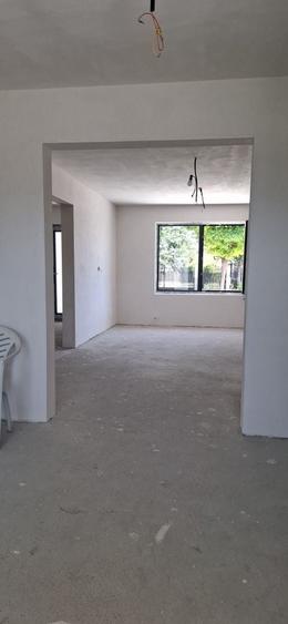 Casă cu 3 camere cu Teren 130 Mp în Sud