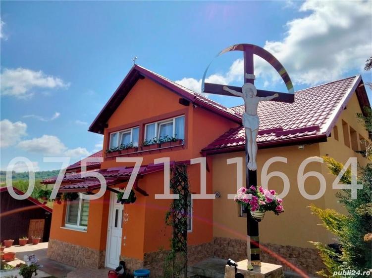 Casă cu 5 camere cu Teren 2100 Mp în Sălicea