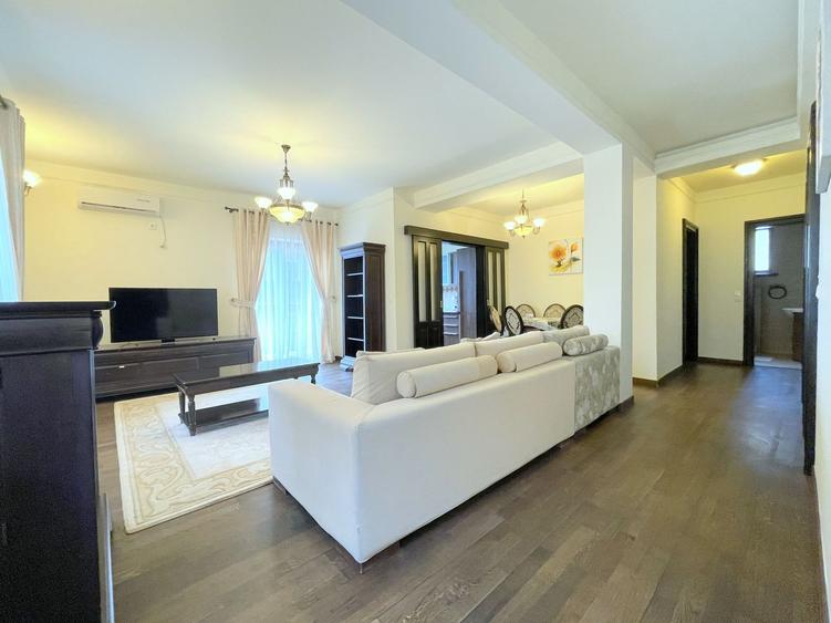 Apartament cu 3 camere semidecomandat, mobilat în Mircea cel Bătrân