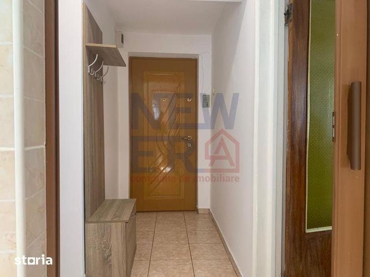 Apartament cu 2 camere semidecomandat în Berceni