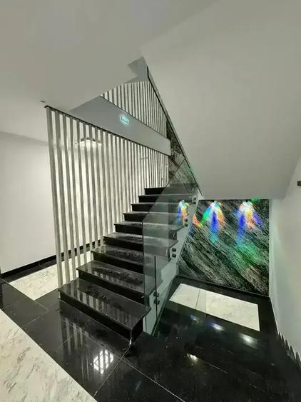 Apartament cu 3 camere decomandat în P-ța Unirii