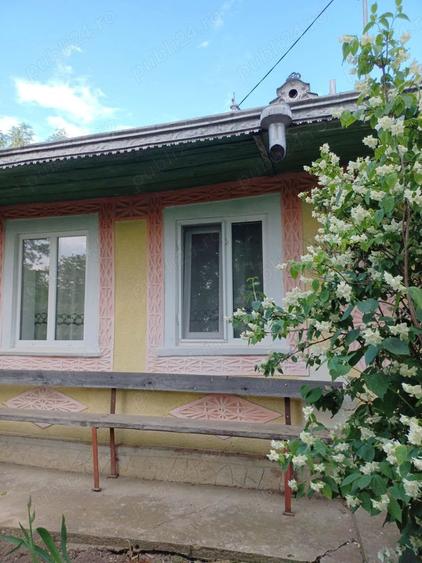Casă cu 7 camere cu Teren 3420 Mp în Miorcani