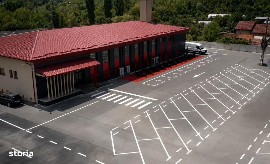 Spațiu comercial, de 1,000 mp, în Central