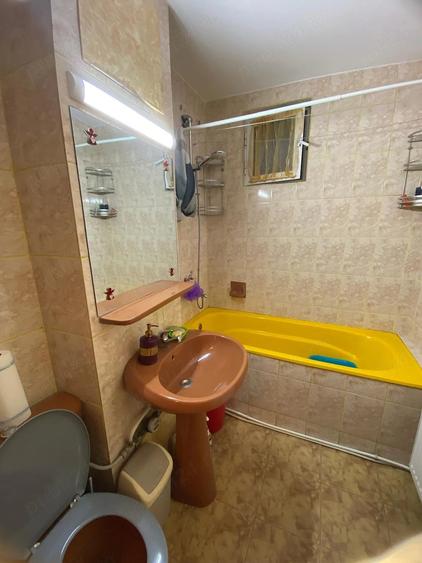 Apartament cu 3 camere decomandat în Orizont