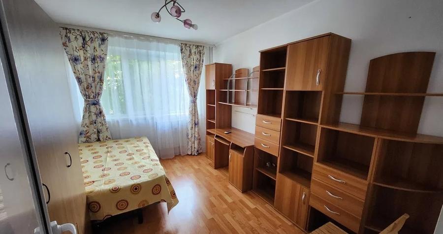 Apartament cu 3 camere decomandat, mobilat în Dristor