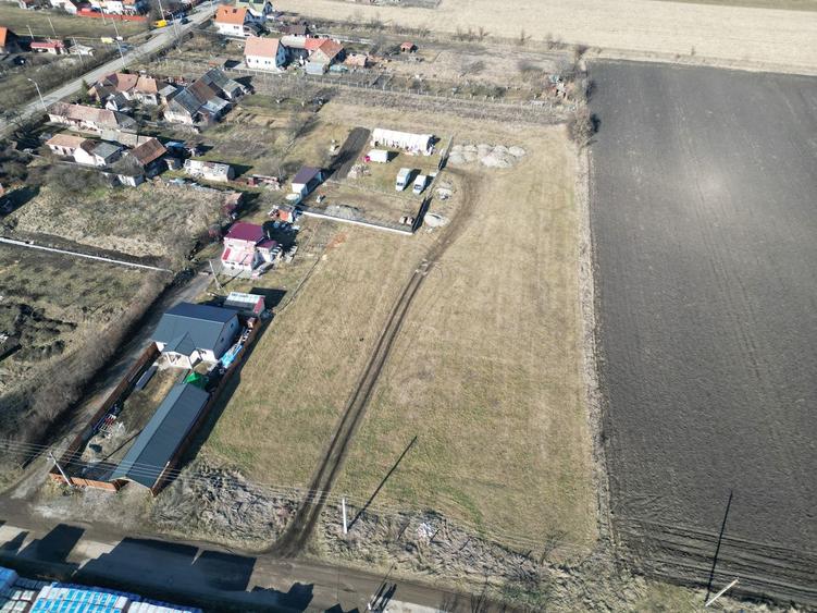 Teren Construcții intravilan de 2168 mp, în Sud-Est