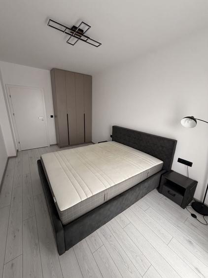 Apartament cu 2 camere decomandat în Exterior Vest