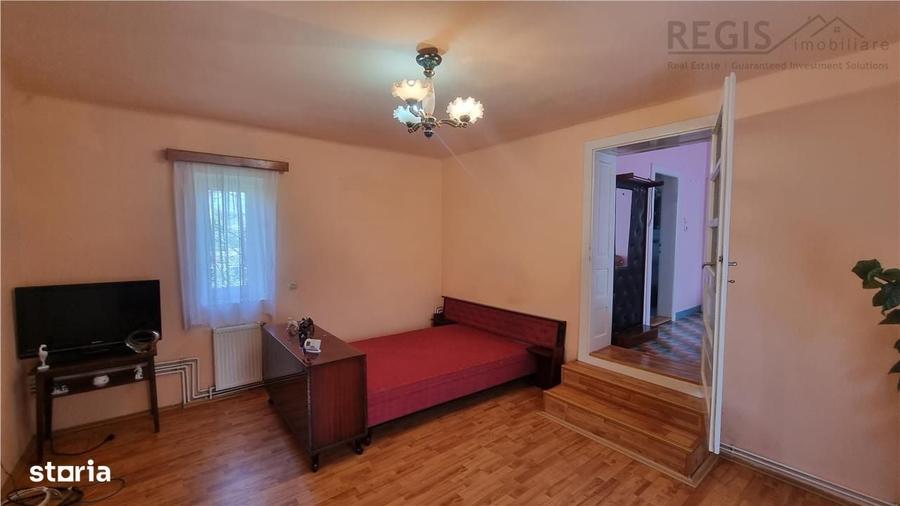 Casă cu 4 camere în Stupini