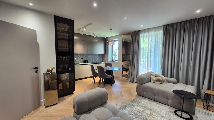 Apartament cu 2 camere decomandat, mobilat în Voluntari