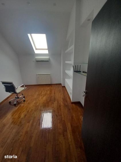Casă cu 7 camere cu Teren 750 Mp în Cișmigiu