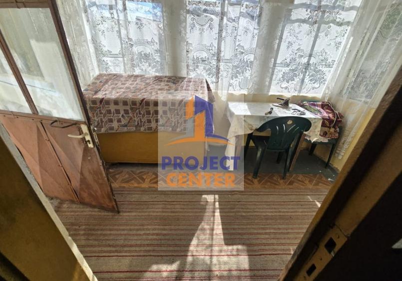 Casă individuală cu 7 camere cu Canalizare în Curtea de Argeș