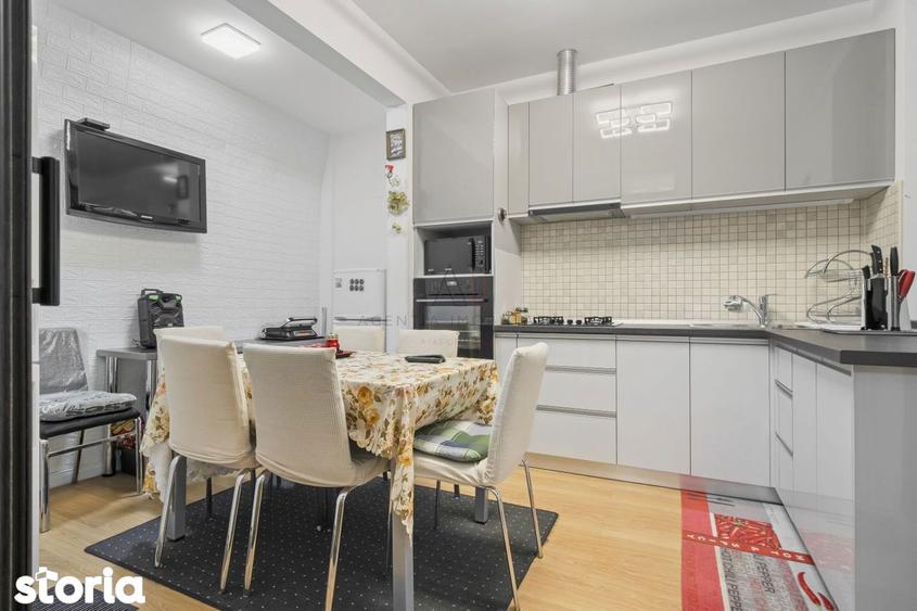 Casă cu 10 camere cu Teren 336 Mp în Colentina