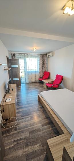 Garsonieră decomandată în Olteni