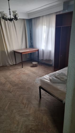 Casă individuală cu 4 camere cu Canalizare în Păușești-Măglași