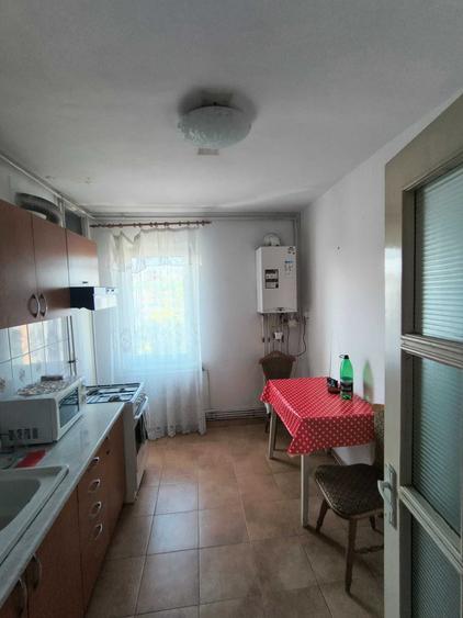 Apartament cu 2 camere decomandat în Tudor