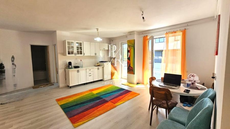 Apartament cu 3 camere semidecomandat, mobilat în Florești — fotografia 1