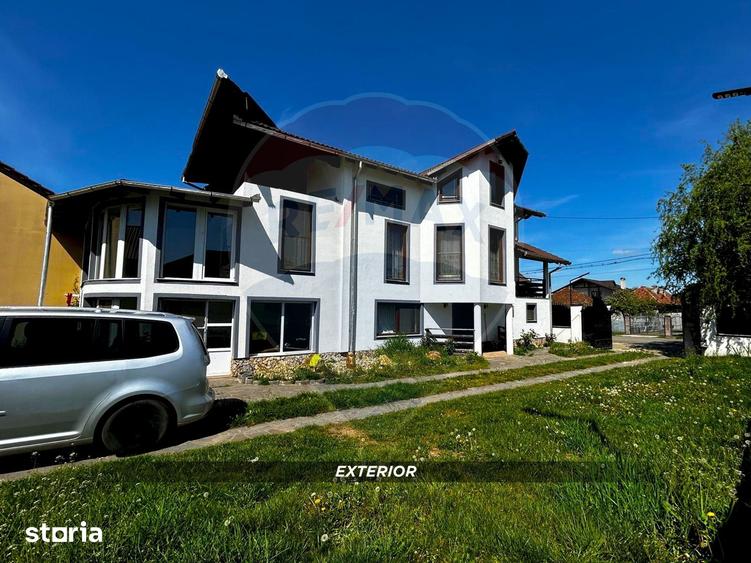 Casă cu 3 camere cu Teren 765 Mp în Central