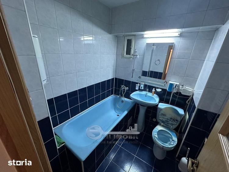 Apartament 3 camere decomandat , Pacurari zona Alpha Bank, 69 mp - 1