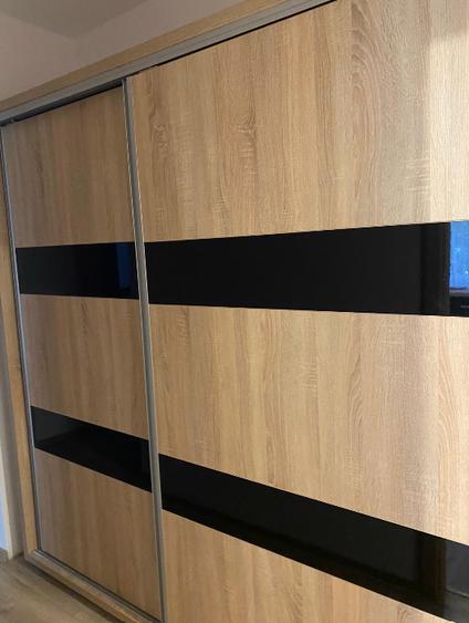 Apartament cu 3 camere decomandat în Drumul Taberei