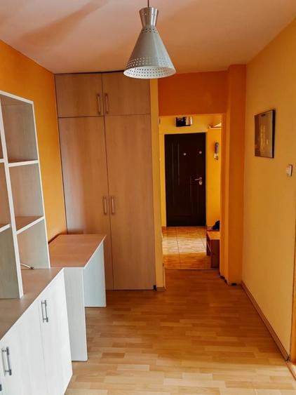Apartament cu 3 camere decomandat în Păcurari