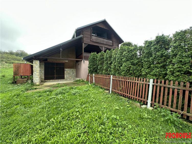 Vila de vacanta - D P M - teren 6.226mp - 2