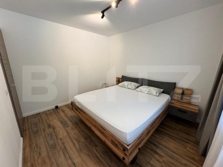 Apartament cu 3 camere decomandat, mobilat în Lăpuș Argeș