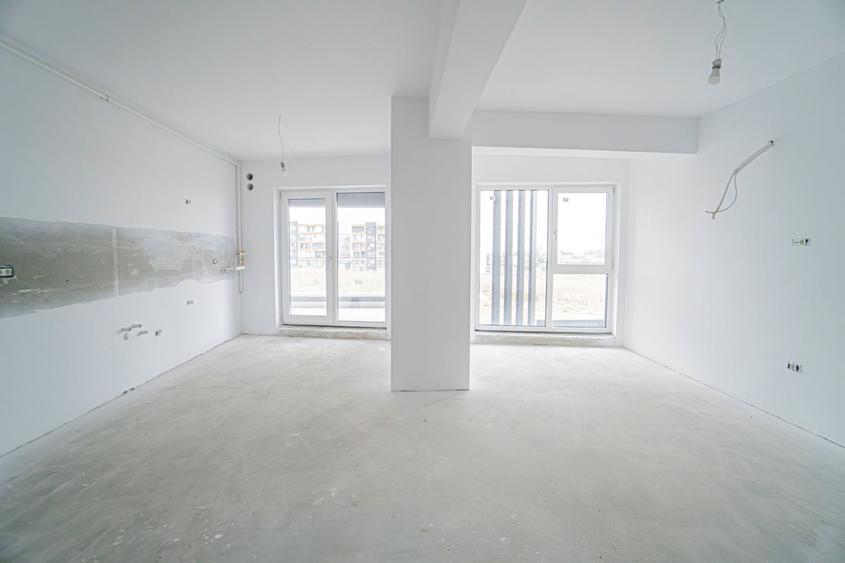 Apartament cu 2 camere decomandat în Tomis Nord — fotografia 2