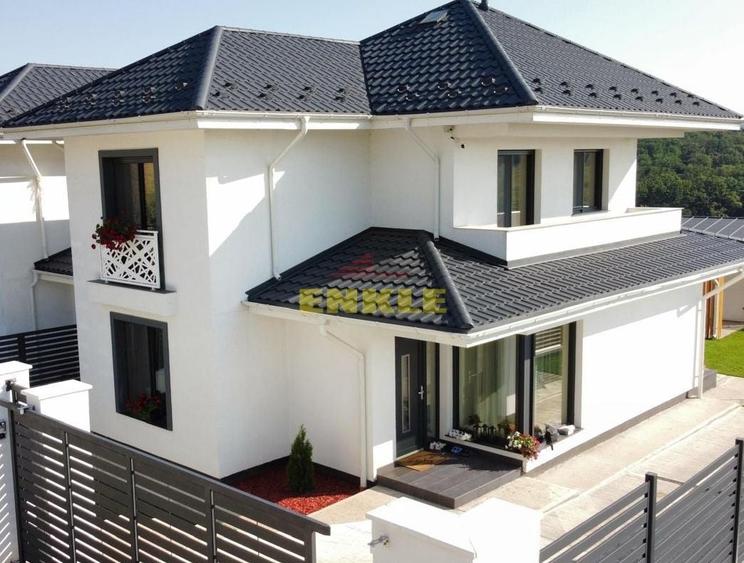 Duplex cu 4 camere cu Canalizare în Curtești