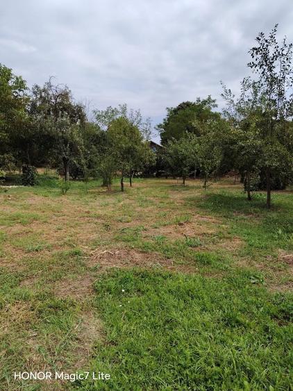 Casă cu 4 camere în Podu Cristinii