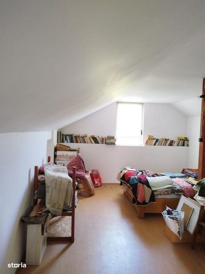 Casă cu 4 camere cu Teren 375 Mp în Ciritei