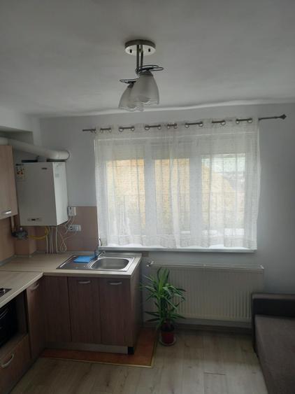 Garsoniera 22mp de inchiriat cu loc de parcare privat - 1