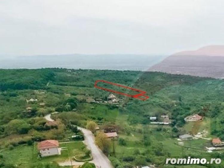 Teren de 30344 mp, în Central
