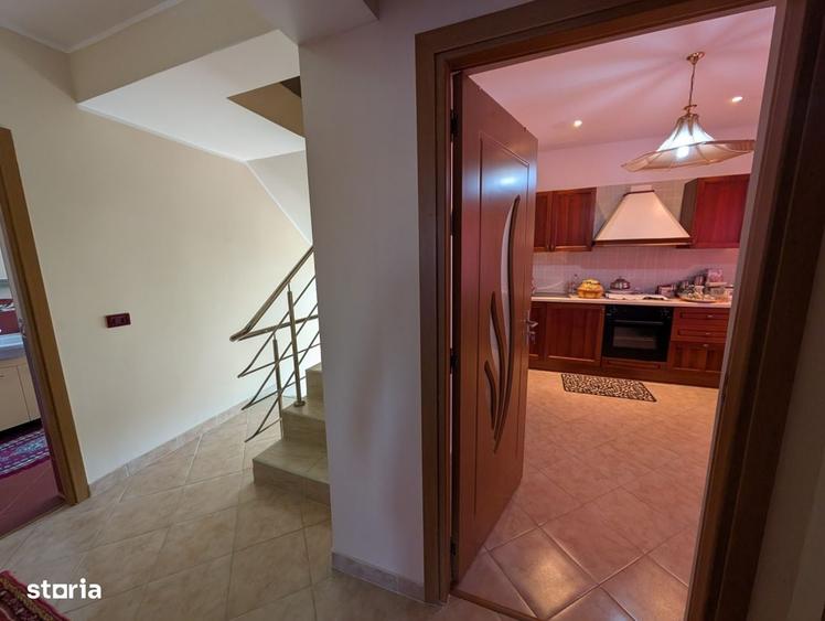 Casă cu 4 camere în Lilieci