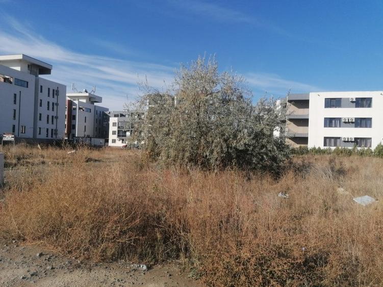 Teren Construcții intravilan de 600 mp, în Nord