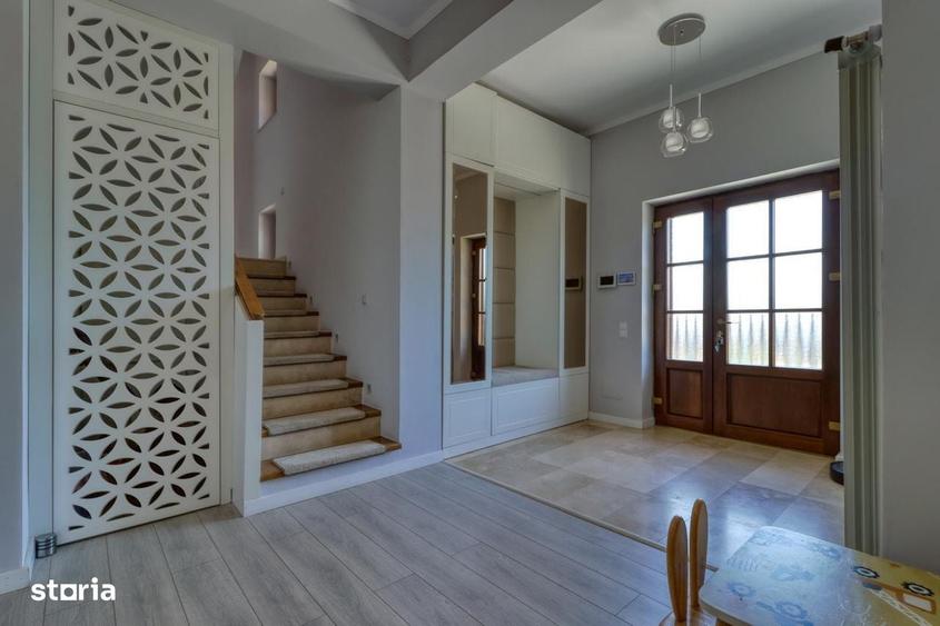 Casă cu 4 camere cu Teren 800 Mp în Săftica