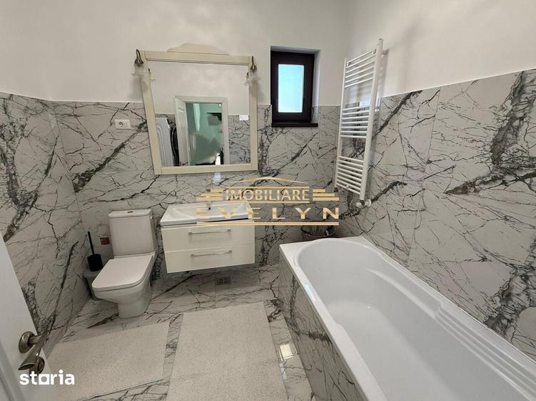 Casă cu 3 camere decomandat cu Teren 387 Mp în Central