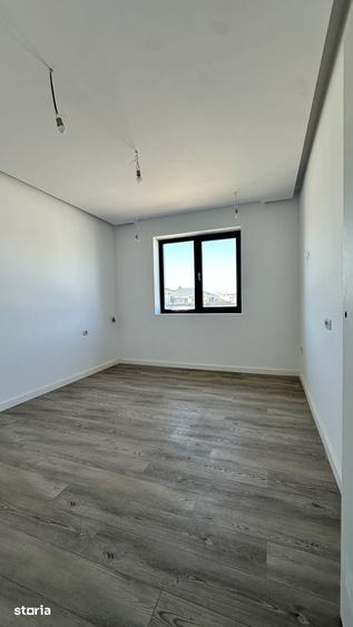 Casă cu 4 camere cu Teren 510 Mp în Balotești