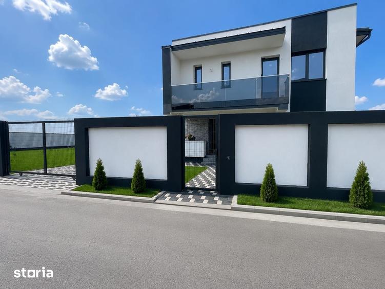 Casă cu 5 camere cu Teren 400 Mp în Domnești
