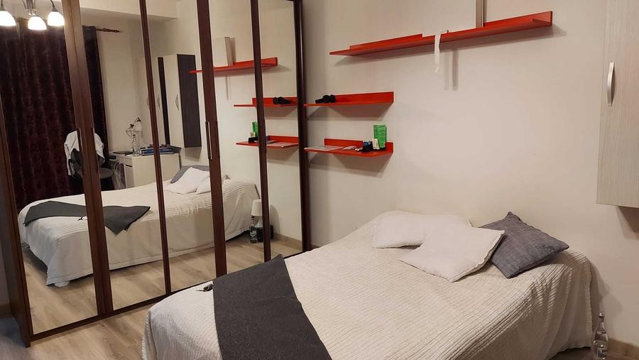 Garsonieră decomandată în Regie