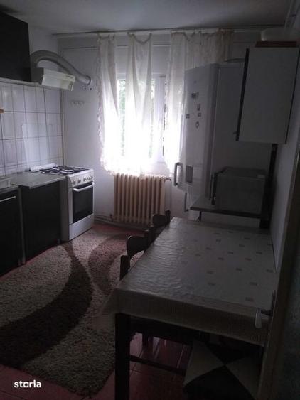 Apartament cu 4 camere în Dacia