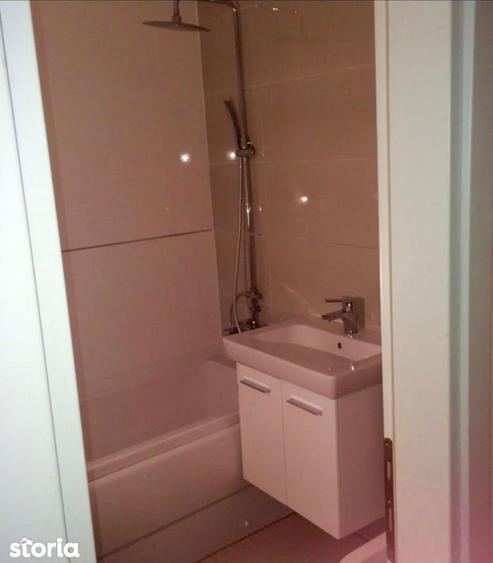 Apartament cu 2 camere decomandat în Tei