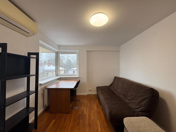 Apartament cu 3 camere decomandat în Aviatorilor