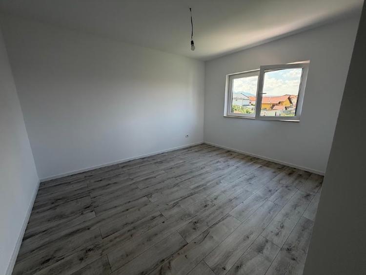 Casă individuală cu 4 camere cu Teren 600 Mp în Tărlungeni