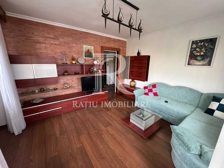Apartament cu 2 camere decomandat, mobilat în Calea Aradului