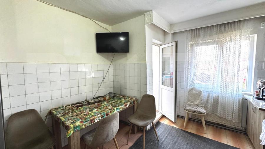 Apartament cu 2 camere decomandat, mobilat în Tolstoi