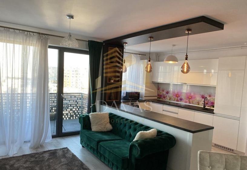 Apartament cu 2 camere semidecomandat, mobilat în Mărăști